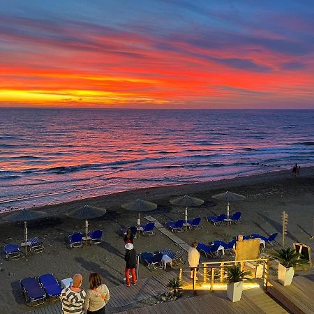 Romantic Palace Beach Apartments Άγιος Γόρδιος Εξωτερικό φωτογραφία